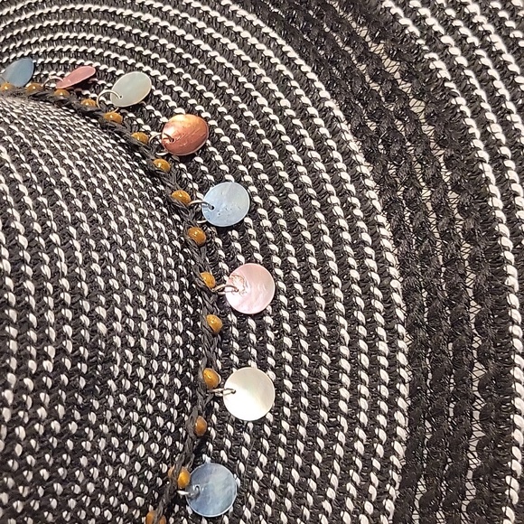 Hat - Picture 3 of 3